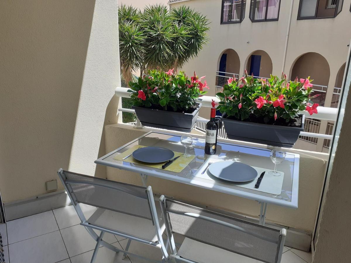 Appartement Les Jardins Du Port De *
